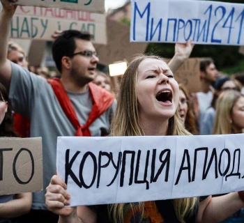 Protesty na Ukrajině sílí. Začíná proces odstranění Zelenského?