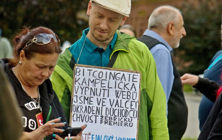Demonstrace v Ostravě – bitcoinová aféra ODS, protest proti Fialově vládě