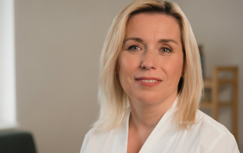 Danuše Nerudová útočí na Petru Rédovou. Rédová vrací úder