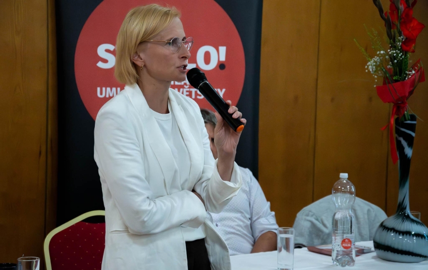 Hnutí Stačilo! ve Vítkově – beseda hnutí Stačilo! - Kateřina Konečná