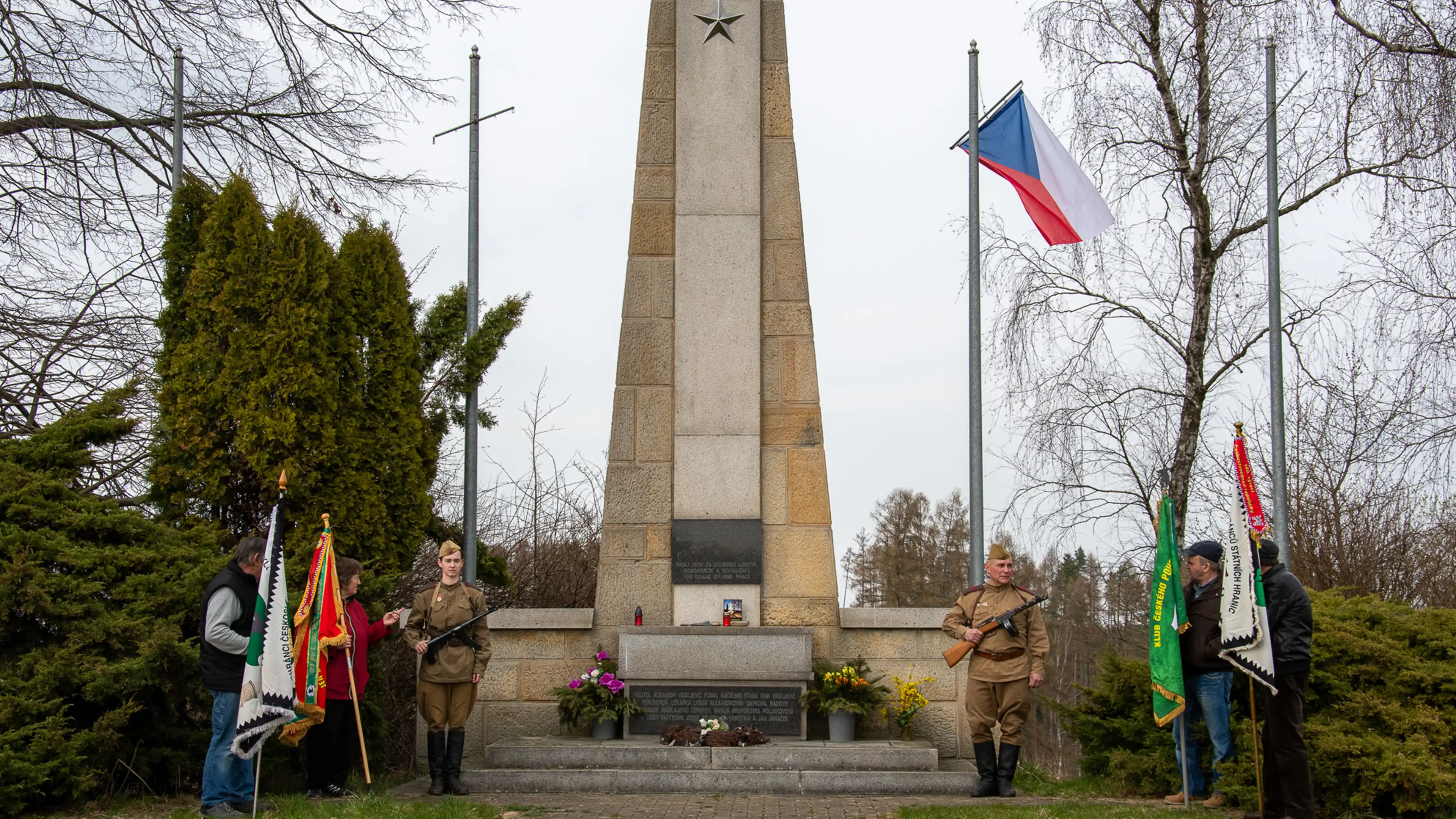Leškovice - pietní akt u pomníku padlých partizánů
