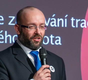 Daniel Sterzik v Českém rozhlase: Volby jsou o nás
