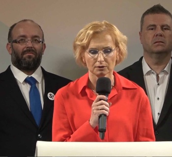 Financování hnutí STAČILO: Transparentní účty, žádní miliardáři, žádní lobbisté