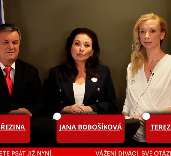 Tisková konference Stačilo! Kritika vlády, školství i prezidenta