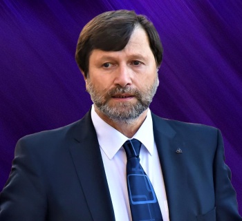 Hrušínský - rozvrat EU: Kdo nehlasuje pro Uršulu, je podle něj na straně Ruska