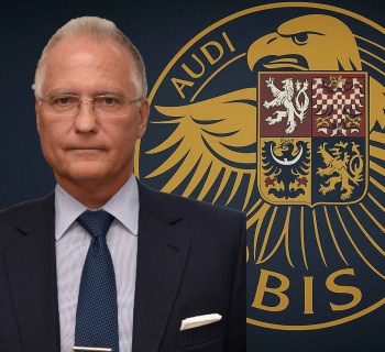 Propaganda BIS: Koudelka straší občany místo ochrany státu