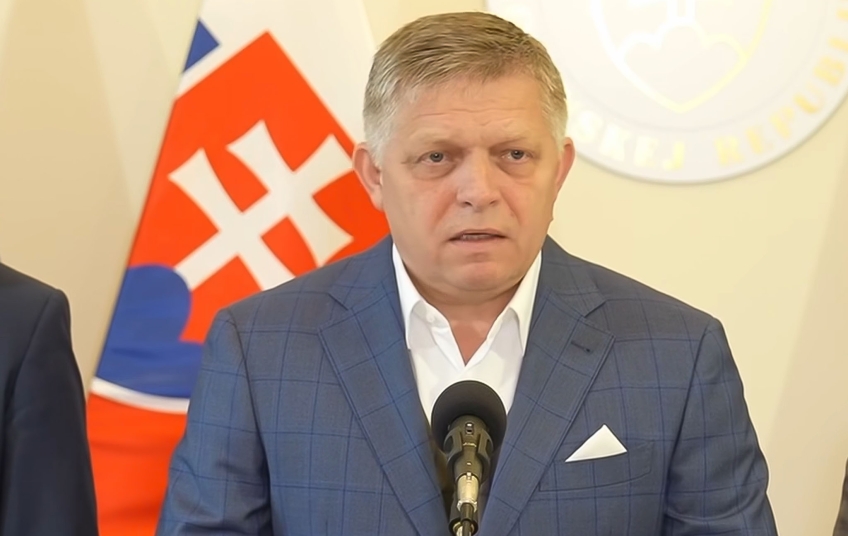 Zdroj: printscreen z tiskové konference Robert Fico vzdoruje diktátu Bruselu na tiskové konferenci o protiruských sankcích, červenec 2025