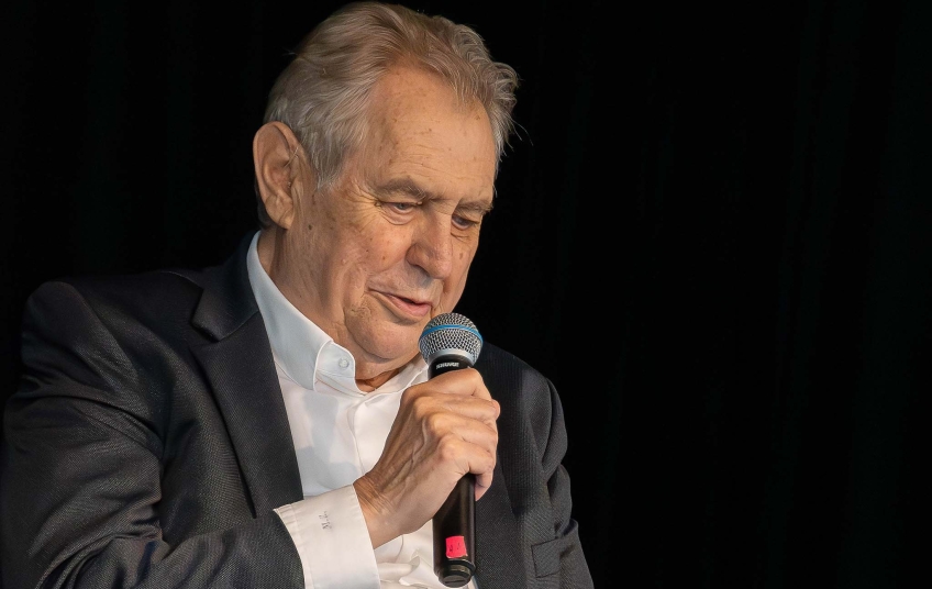 Miloš Zeman během veřejného vystoupení, bývalý prezident oznámil, že bude volit hnutí Stačilo